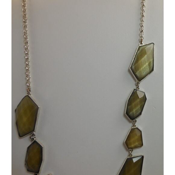 Green Geometric Link Pendant Necklace | Long 36 Silver Necklace | Designer - Picture 4 of 7